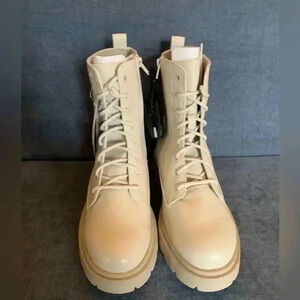 Woman’s No Boundaries Cream Lace Up New Memory Foam High Top Combat Boot Size 9